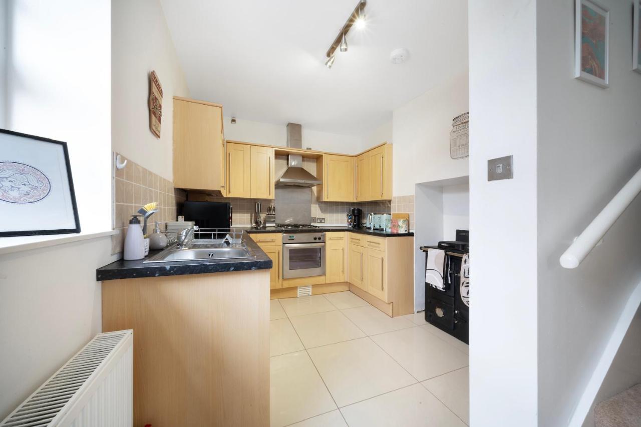 1 Bed House, Free On Street Parking, Central Gloucester Exterior foto